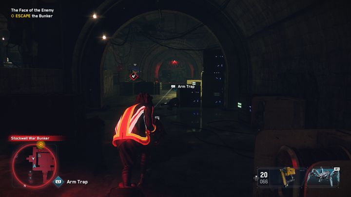 Po zakończeniu wszystkich cutscenek, będziesz musiał bronić się przed wrogimi jednostkami do momentu otworzenia głównych drzwi - Watch Dogs Legion: Twarz wroga - solucja, opis przejścia - Watch Dogs Legion - poradnik do gry