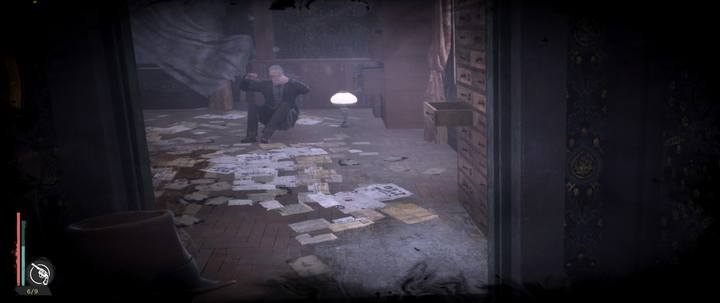 W pustym, zamkniętym na kłódkę pokoju znajdziesz regał, który odsłonisz Okiem umysłu - Lektury obowiązkowe | Sprawy poboczne w The Sinking City - The Sinking City - poradnik do gry