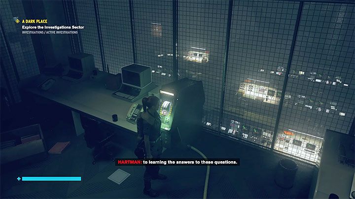 Skręć przy najbliższej okazji w prawo i wybierz drzwi prowadzące do większej lokacji Centrum operacyjne (Operations Center) - Control AWE: Mroczne miejsce (A Dark Place) solucja, opis przejścia - Control - poradnik do gry