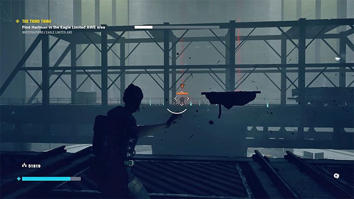 Wciśnij przycisk odblokowujący wejście do sali z obrotnicą - Control AWE: Trzecia osoba (Eagle Limited) solucja, opis przejścia - Control - poradnik do gry