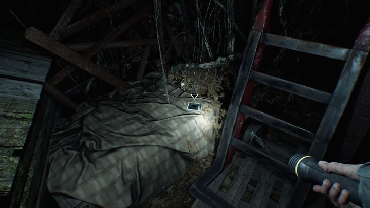 W czasie przechodzenia rozdziału 8, dotrzesz do domku określanego mianem Shed - Zdjęcia | Sekrety w Blair Witch - Blair Witch - poradnik do gry