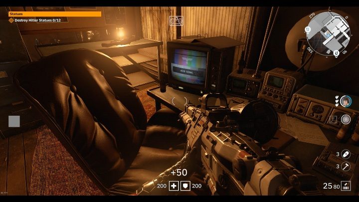 W słabo oświetlonym pomieszczeniu stoi niedziałający komputer - Bulwar Zwycięstwa | Sekrety w Wolfenstein Youngblood - Wolfenstein: Youngblood - poradnik do gry