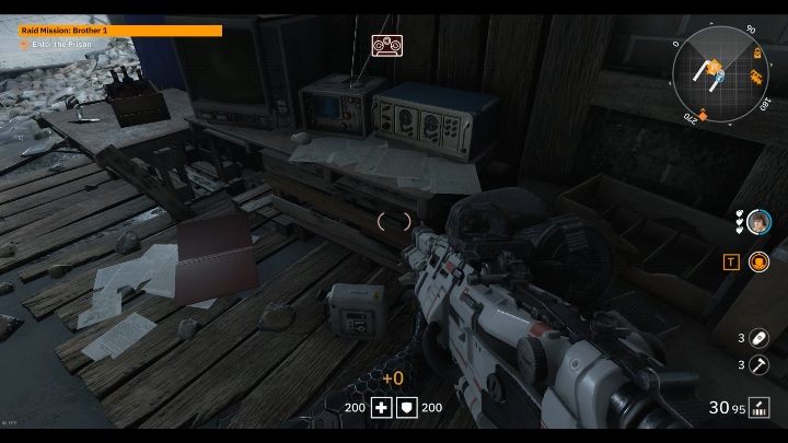 Na stoliku pełnym telewizorów i odbiorników radiowych znajdziesz kasetę - Bulwar Zwycięstwa | Sekrety w Wolfenstein Youngblood - Wolfenstein: Youngblood - poradnik do gry