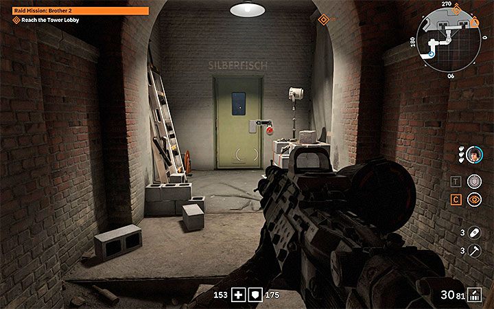 Po podniesieniu bramy zalicz jeszcze krótki przemarsz do pokazanych na obrazku drzwi z kłódką - Brother 2 Underground | Misje poboczne w Wolfenstein Youngblood - Wolfenstein: Youngblood - poradnik do gry