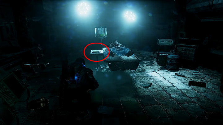 W trakcie przechodzenia przez długi korytarz skręć w prawo, do mało widocznego pomieszczenia, a trafisz do kolejnej sali operacyjnej - Akt 2 Rozdział 3 - ...tym mniej polanek | Przedmioty kolekcjonerskie w Gears 5 - Gears 5 - poradnik do gry