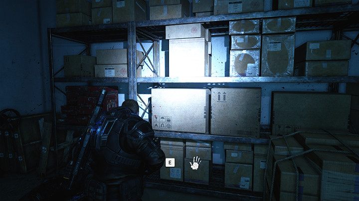 Podejdź do regału z kartonami - Akt 1 Rozdział 4 - Nadchodzi zmiana | Solucja Gears 5 - Gears 5 - poradnik do gry