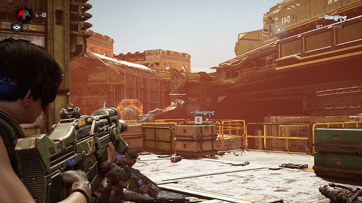 Ostatnim przeciwnikiem do wyeliminowania będzie kryształowy strażnik ze wspomaganiem w postaci drona z osłoną - Akt 3 Rozdział 2 - Rakietowy plan | Solucja Gears 5 - Gears 5 - poradnik do gry