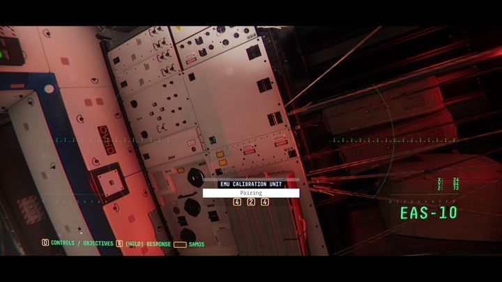 W tym samym pomieszczeniu znajdziesz również urządzenie o nazwie EMU CALIBRATION UNIT, podłącz się do niego a następnie za pomocą SPHERE przejdź do modułu EAS-05 - Observation: Reaktor, solucja, etap 2 - Observation - poradnik do gry
