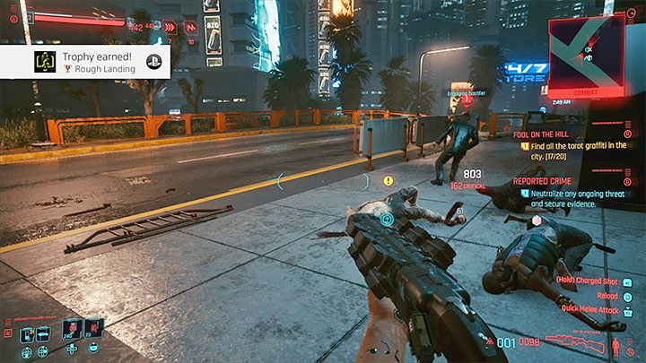 Po znalezieniu się nad wrogami zacznij od aktywowania Berserka - trzeba w tym celu przytrzymać L1+R1 (PS4/PS5) lub LB+RB (Xbox) - Cyberpunk 2077: Wszystkie Trofea / Osiągnięcia - Cyberpunk 2077 - poradnik do gry