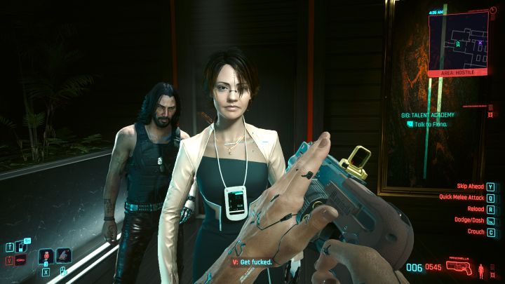 W obu przypadkach w biurze Fiony znajdziecie windę pozwalającą wydostać się z kliniki - Cyberpunk Phantom Liberty: Kontrakt: Wszyscy wiedzą, nikt nie pyta - solucja, opis przejścia - Cyberpunk 2077 - poradnik do gry