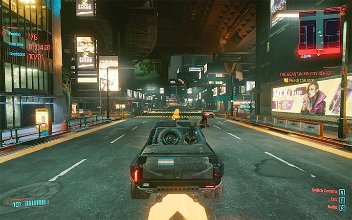 Podczas wyścigu skupiaj się wyłącznie na bezbłędnej jeździe - na ziemi wyświetlane są strzałki informujące o trasie przejazdu - Cyberpunk 2077: Jak odblokować wyścigi w Night City? - Cyberpunk 2077 - poradnik do gry