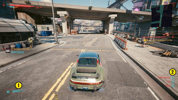 Po zajęciu miejsca w pojeździe (samochód, motor), na głównym ekranie wyświetlają się dodatkowe informacje - Cyberpunk 2077: Interfejs użytkownika - Cyberpunk 2077 - poradnik do gry