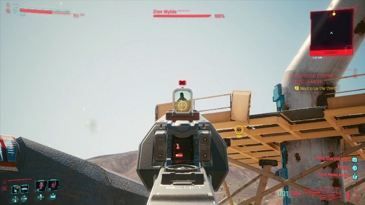 Na tym terenie znajduje się wiele min, wybuchowych beczek i innych przedmiotów, które pozbawią cię życia w ciągu sekundy - Cyberpunk 2077: Druga szansa - cyberpsychopata, solucja - Cyberpunk 2077 - poradnik do gry