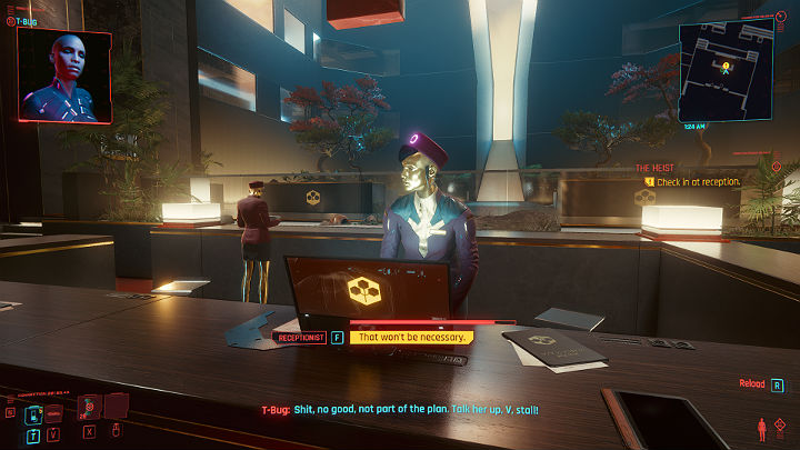 Podejdź do lady recepcji i porozmawiaj z recepcjonistką - Cyberpunk 2077: Skok na głęboką wodę/The Heist - solucja, opis przejścia - Cyberpunk 2077 - poradnik do gry