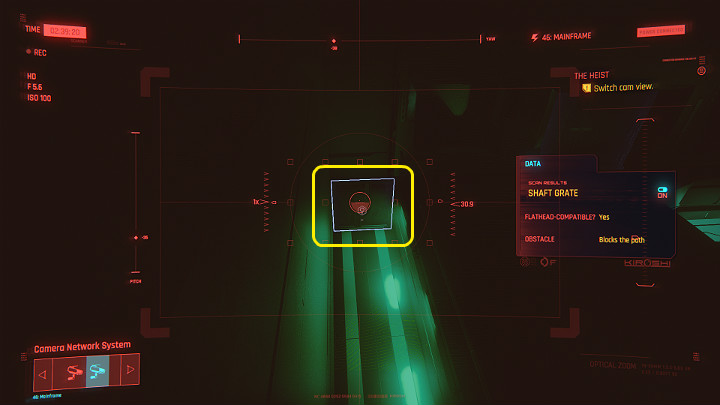 Gdy już przełączysz się na widok z pokoju netrunnera, zeskanuj szyb wentylacyjny, który znajduje się po lewej stronie, w rogu pomieszczenia, a następnie przełącz się na widok z drugiej kamery (pokój ochrony) - Cyberpunk 2077: Skok na głęboką wodę/The Heist - solucja, opis przejścia - Cyberpunk 2077 - poradnik do gry