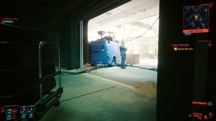 Zajdź przeciwnika od boku, wyeliminuj i ukryj jego ciało w pomieszczeniu z którego wyszedłeś - Cyberpunk 2077: Rozpoznanie wzorca/I Walk the Line - solucja, opis przejścia - Cyberpunk 2077 - poradnik do gry