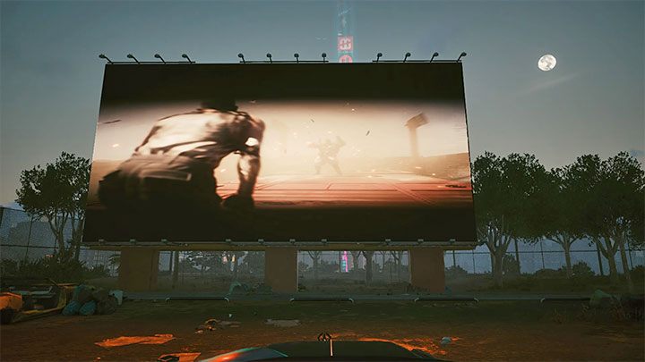Randka z Rogue zakłada wspólne oglądanie filmu, przy czym możesz oczywiście w międzyczasie prowadzić z nią rozmowę - Cyberpunk 2077: Rogue Amendiares - romans/seks - Cyberpunk 2077 - poradnik do gry