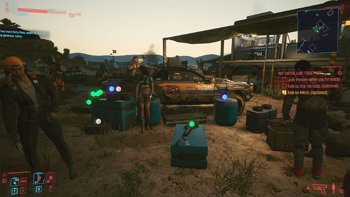 Po inicjacji możesz wykonać kilka aktywności pobocznych: porozmawiać z Mitchem i przejść samouczek z obsługi panzera, zabrać od Dakoty nieco dodatkowego sprzętu i porozmawiać z innymi Aldecaldos - Cyberpunk 2077: Przed burzą/We Gotta Live Together - solucja, opis przejścia - Cyberpunk 2077 - poradnik do gry