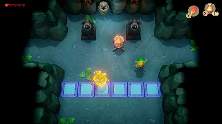 Wróć na dół i idź w prawo przez pomieszczenie z dwiema pochodniami i przejdź przez jeszcze jedno pomieszczenie - tam, gdzie znalazłeś Mały Klucz - Bottle Grotto | Solucja The Legend of Zelda Links Awakening - The Legend of Zelda Links Awakening - poradnik do gry