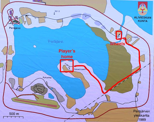 Po przejechaniu pewnego odcinka drogi miniesz po prawej warsztat samochodowy i dotrzesz do kolejnego skrzyżowania z tylko jednym drogowskazem na Perajarvi - Gdzie znaleźć koła w My Summer Car? - My Summer Car - poradnik do gry