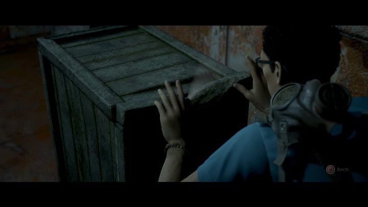 Aby przedostać się dalej musisz popchnąć drewniane pudło i wspiąć się na nim tak, aby przeskoczyć do drugiej części korytarza - Finding Friends | Solucja The Dark Pictures Man of Medan - The Dark Pictures Man of Medan - poradnik do gry