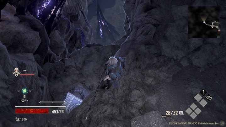 Zbliż się bliżej urwiska, jest tam miejsce, w które możesz spokojnie zeskoczyć, a warto to zrobić, gdyż umiejscowiona jest tam skrzynia z bronią Queenslayer Greatsword - Ruined City Underground cz.1 | Solucja Code Vein - Code Vein - poradnik do gry