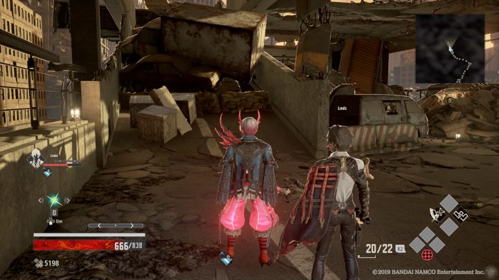 W pomieszczeniu, gdzie walają się auta, podejdź do drewnianych skrzynek, zniszcz je i podnieś Hunter Vestige Part C - Ruined City Center | Solucja Code Vein - Code Vein - poradnik do gry