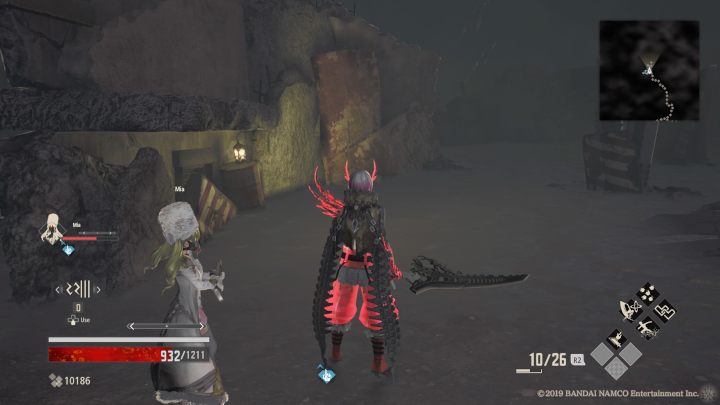 Twoim punktem odniesienia powinna być lampa na beczkach (patrz screen), przy której spotkasz galaretowatych przeciwników - Howling Pit | Solucja Code Vein - Code Vein - poradnik do gry