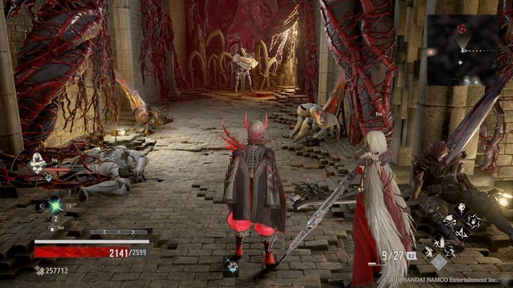 Gdy już się cofniesz do tego miejsca, przed tobą znajdować się będzie kolejny przeciwnik - Provisional Government Center | Solucja Code Vein - Code Vein - poradnik do gry
