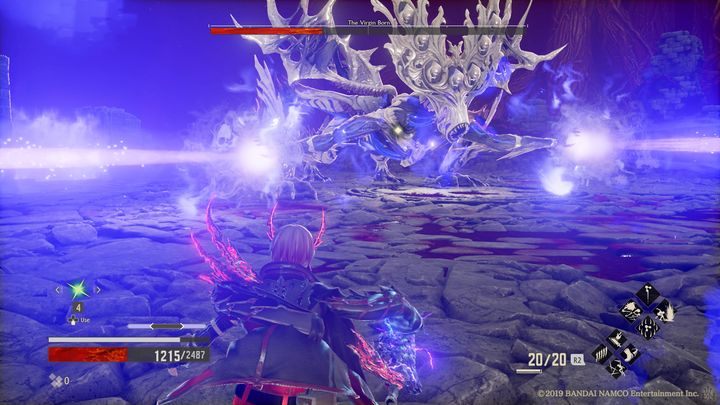 W tej fazie zdobywa również zdolność do atakowania laserami, najpierw zaczyna od pionowego ataku, po czym później rozprowadza oba lasery w dwie strony, wystarczy zrobić unik w odpowiednim momencie, aby uniknąć obrażeń - The Virgin Born | Boss w Code Vein - Code Vein - poradnik do gry