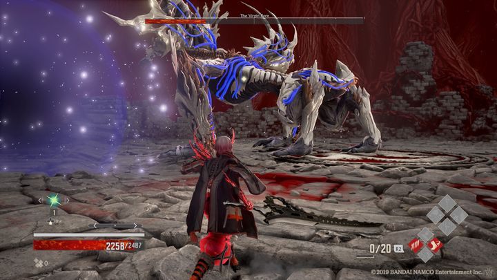 W trzeciej fazie, The Virgin Born zacznie tworzyć pola grawitacyjne, które będą ciebie przyciągać do nich, przez co będziesz miał bardzo ograniczone poruszanie się - The Virgin Born | Boss w Code Vein - Code Vein - poradnik do gry