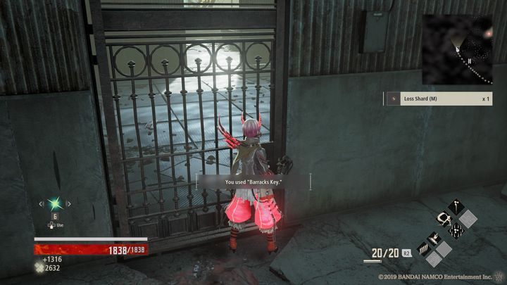 Wróć teraz do drzwi z początku lokacji, po drugiej stronie drzwi otwórz skrzynię, aby otrzymać Queenslayer Hammer +5 - Research Facility Area | Solucja Code Vein - Code Vein - poradnik do gry