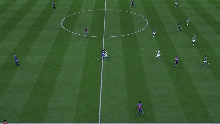 Zasłanianie piłki własnym ciałem to technika, która pozwala utrzymać futbolówkę w grze aż do momentu otrzymania wsparcia ze strony drużyny - Zaawansowana obrona w FIFA 20 - FIFA 20 - poradnik do gry
