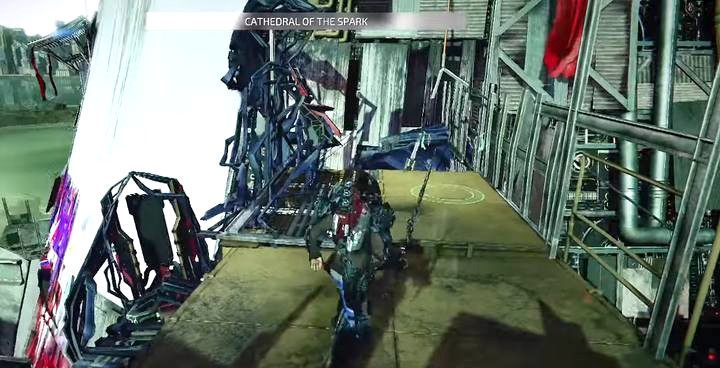 Gdy wyjdziesz po schodach na najwyższy poziom, użyj haka wznoszącego z prawej strony, pnąć się wyżej - ten po lewej prowadzi do April - postaci z misji pobocznej Rexa Wyzwolenie - The Surge 2: Święta Iskra, Elektrownia Atomowa - solucja, opis przejścia - The Surge 2 - poradnik do gry