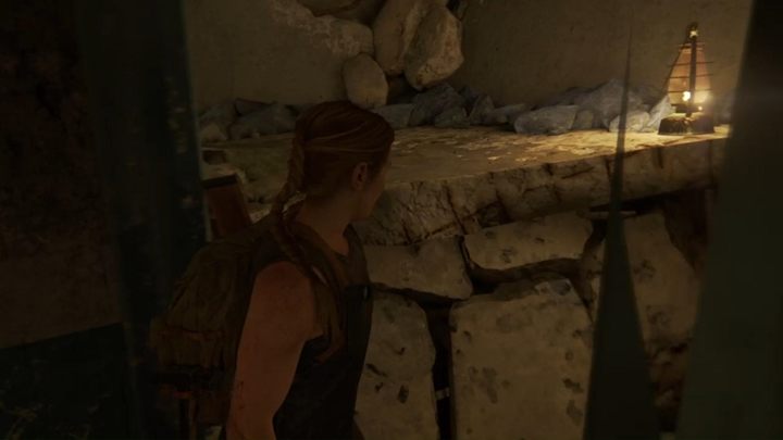 Niedaleko znajdziesz schody na jeszcze wyższe piętro - jest ono jednak zawalone - The Last of Us 2: Wrogie terytorium - solucja, opis przejścia - The Last of Us 2 - poradnik do gry