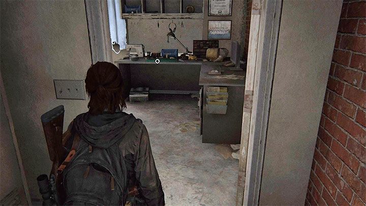 Stół warsztatowy również znajduje się wewnątrz sasiadującego z polem minowym budynku szkoły sztuk walki Martial Arts - The Last of Us 2: Capitol Hill sekrety, znajdźki - The Last of Us 2 - poradnik do gry