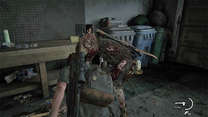 Niedługo po wkroczeniu do jednego z domów mieszkalnych Ellie zaatakuje Stalker (unikalny zarażony) cechujący się zwiększoną zwinnością - The Last of Us 2: Jak zdobyć łuk dla Ellie? - The Last of Us 2 - poradnik do gry