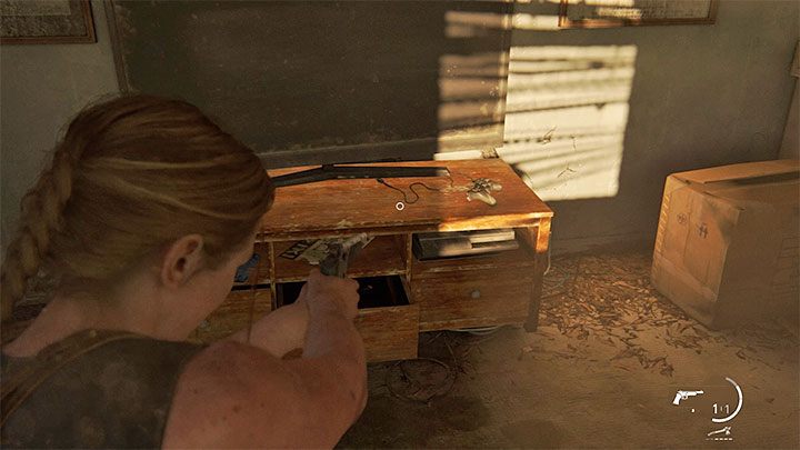 Abby podobnie jak Ellie również może natrafić w trakcie rozgrywania swoich misji na konsolę PlayStation 3 - The Last of Us 2: Easter-eggi - rozdziały Abby - The Last of Us 2 - poradnik do gry