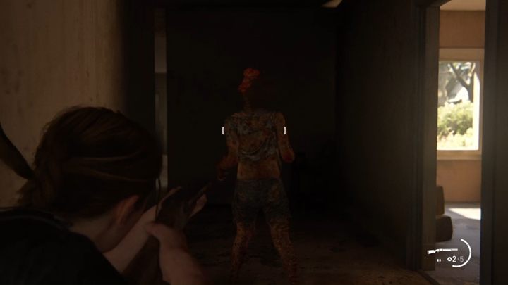 W budynku obok grasuje jeszcze dwójka przemienionych - The Last of Us 2: Constance 245 - solucja, opis przejścia - The Last of Us 2 - poradnik do gry