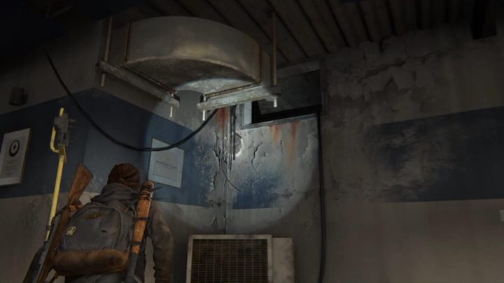 Wejdź po wystających częściach budynku na samą górę - The Last of Us 2: Capital Hill, Kanał 13 - solucja, opis przejścia - The Last of Us 2 - poradnik do gry