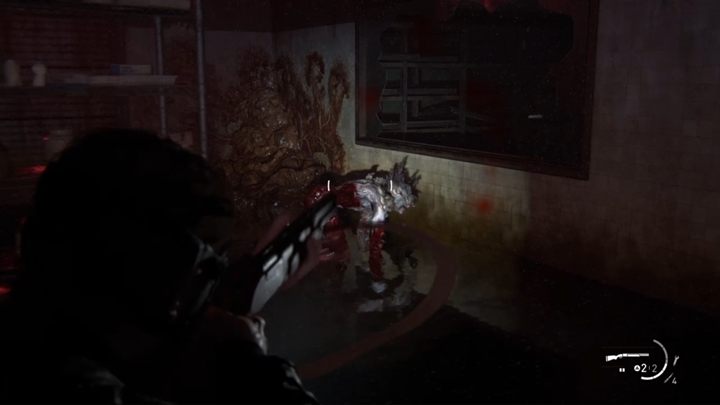 Idź do wyjścia, a natkniesz się na drugi człon bossa, który będzie przed tobą uciekał - The Last of Us 2: Epicentrum - solucja, opis przejścia - The Last of Us 2 - poradnik do gry