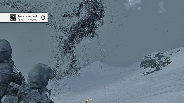 Na ekranie musi pojawić się informacja o możliwości przecięcia pępowiny - trzeba wcisnąć Kwadrat - Lista trofeów i osiągnięć w Death Stranding - Death Stranding - poradnik do gry