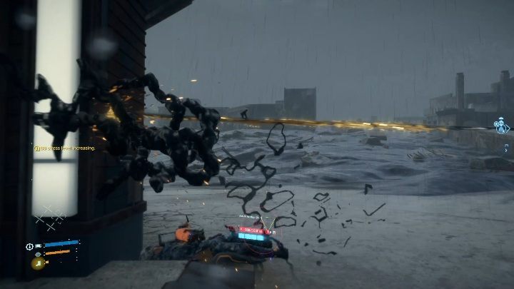 Trzecim, najcięższym do ominięcia, atakiem jest promień, który wytrąca bohatera z równowagi - Czworonożna bestia | Boss w Death Stranding - Death Stranding - poradnik do gry