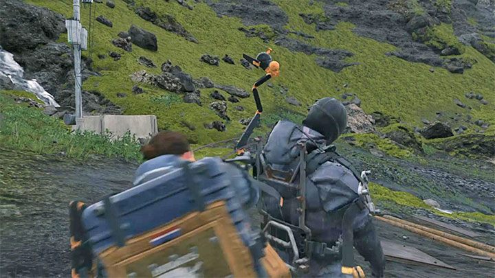 Splot pozwala na podduszenie MUŁ-a po znalezieniu się za jego plecami - Jak po cichu eliminować wrogów w Death Stranding? - Death Stranding - poradnik do gry