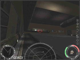 Przechodząc między pojazdami opancerzonymi kierujemy się w stronę otwartej bramy i przechodzimy przez nią - [Misja 7] Klucz szyfrowy - cz.5 | Chrome - Chrome - poradnik do gry