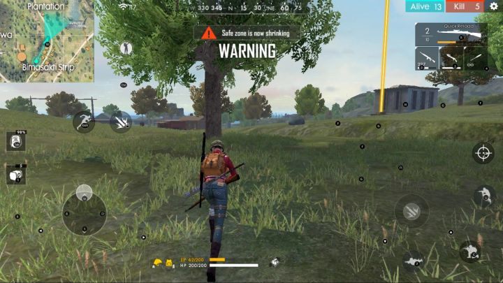 Paczki z zaopatrzeniem da się wypatrzeć z dużego dystansu. - Zrzut paczek z zaopatrzeniem w Garena Free Fire - Garena Free Fire - poradnik do gry