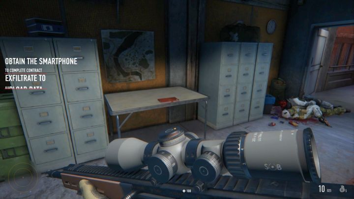 Na biurku leży dziennik, Notatki Sekowa (Sekhovs Notes), będący poszukiwaną znajdźką. - Port Kołczaka (Kolchak Harbor) | Sekrety w Sniper Ghost Warrior Contracts - Sniper Ghost Warrior Contracts - poradnik do gry