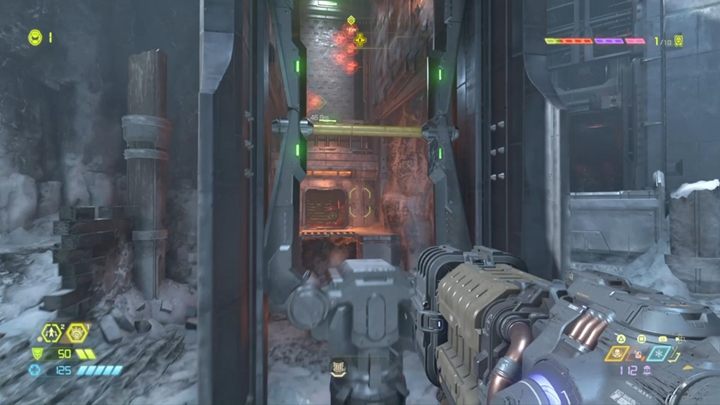 Po walce wejdź do włazu wentylacyjnego, przywal z pięści, by podnieść drążek - Doom Eternal: Baza Kultystów (Cultist Base) solucja, opis przejścia - Doom Eternal - poradnik do gry