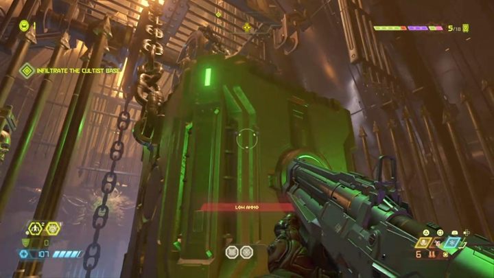 Pokonaj demony w korytarzu i stań na zielonym przycisku, by otworzyć dalsze przejście - Doom Eternal: Baza Kultystów (Cultist Base) solucja, opis przejścia - Doom Eternal - poradnik do gry