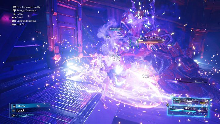 Po zniszczeniu uzbrojenia skupcie się na wyeliminowaniu z walki Scarlet, a następnie wykończcie pancerz bojowy The Crimson Mare, korzystając z mocnych ciosów (to najlepszy moment na skorzystanie z Limit Breake Yuffie) i zaklęć (Tunder/Thundara) - Final Fantasy VII Intermission: Scarlet/The Crimson Mare - boss, jak pokonać? - Final Fantasy VII Remake - poradnik do gry